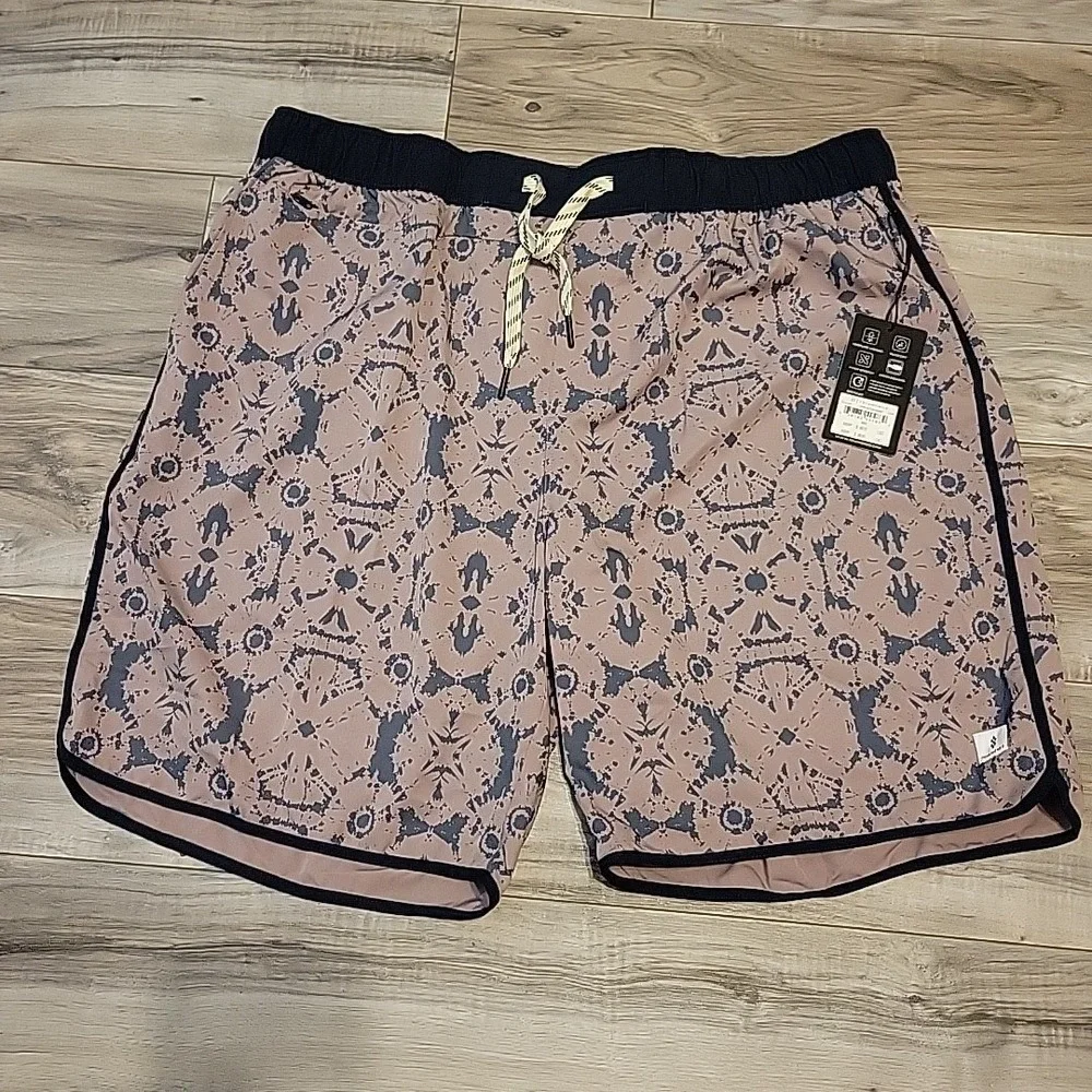7 Diamonds Core Active Shorts‎ Mens XXL Black Purple Geometric AOP NEW
